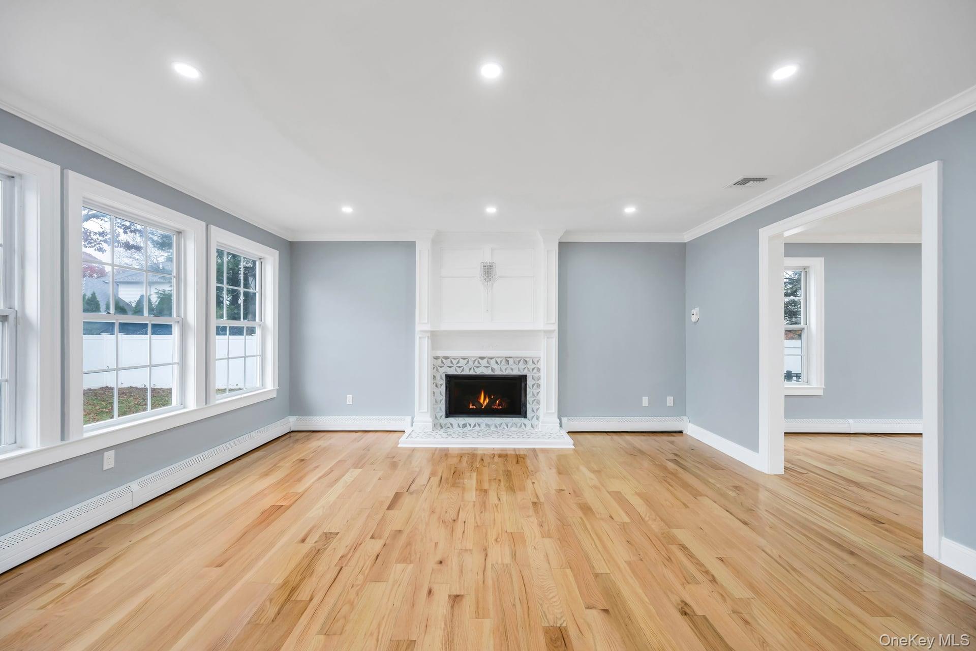 Selden, New York, 11784, United States, 4 Bedrooms Bedrooms, ,3 BathroomsBathrooms,Residential,For Sale,1990980