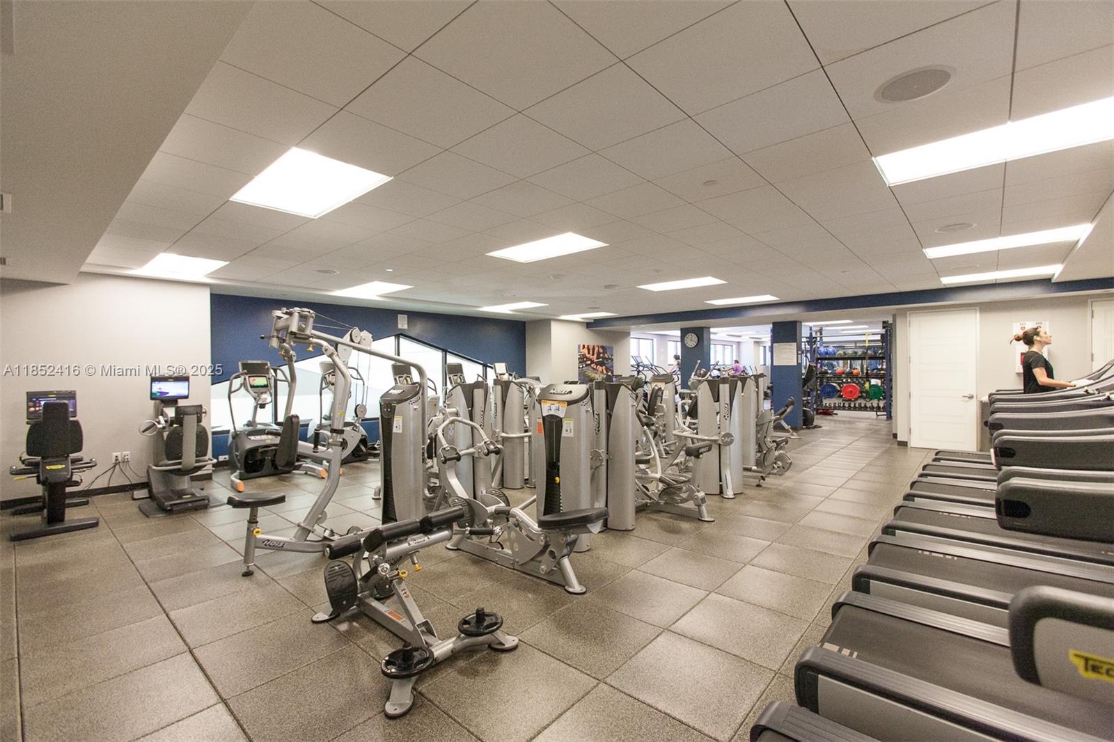 Aventura, Florida, 33160, United States, 2 Bedrooms Bedrooms, ,2 BathroomsBathrooms,Residential,For Sale,1908506