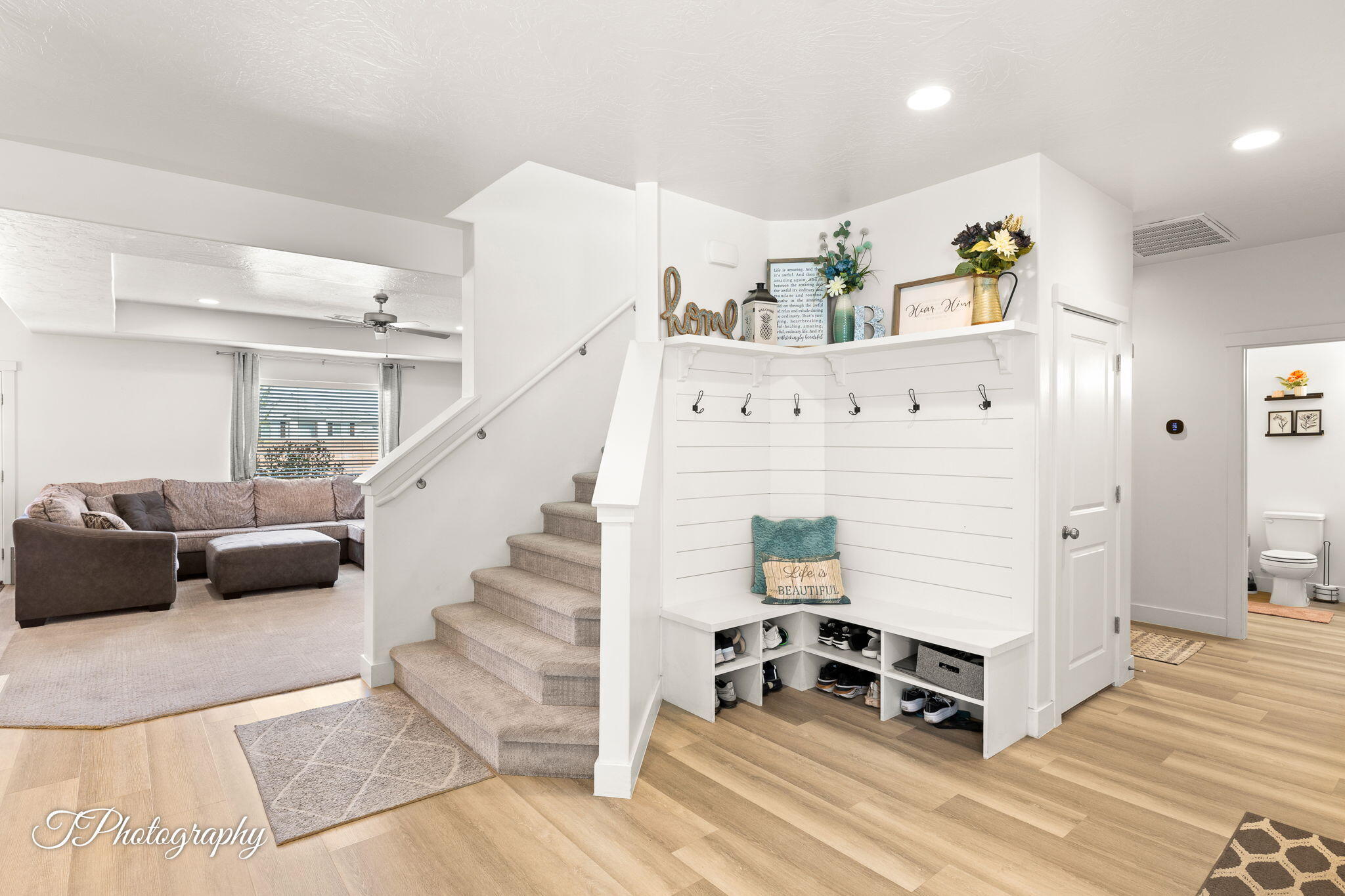 St George, Utah, 84790, United States, 6 Bedrooms Bedrooms, ,Residential,For Sale,1882756
