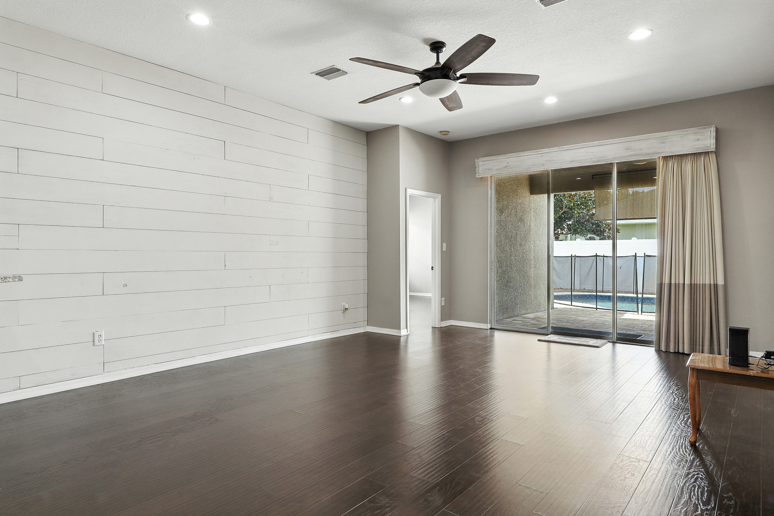 LUTZ, Florida, 33558, United States, 3 Bedrooms Bedrooms, ,2 BathroomsBathrooms,Residential,For Sale,1981112