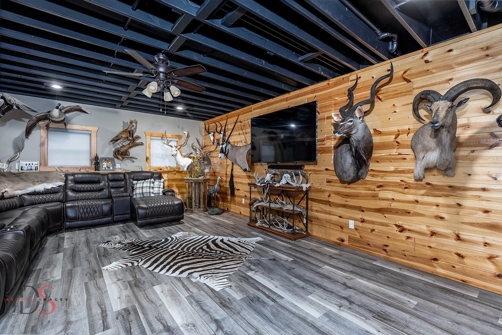 Marseilles, Illinois, 61341, United States, 4 Bedrooms Bedrooms, ,3 BathroomsBathrooms,Residential,For Sale,1970434