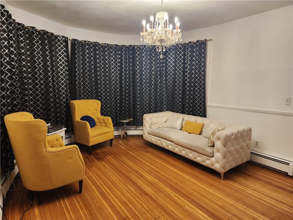 Cranston, Rhode Island, 02905, United States, 5 Bedrooms Bedrooms, ,3 BathroomsBathrooms,Residential,For Sale,1930877