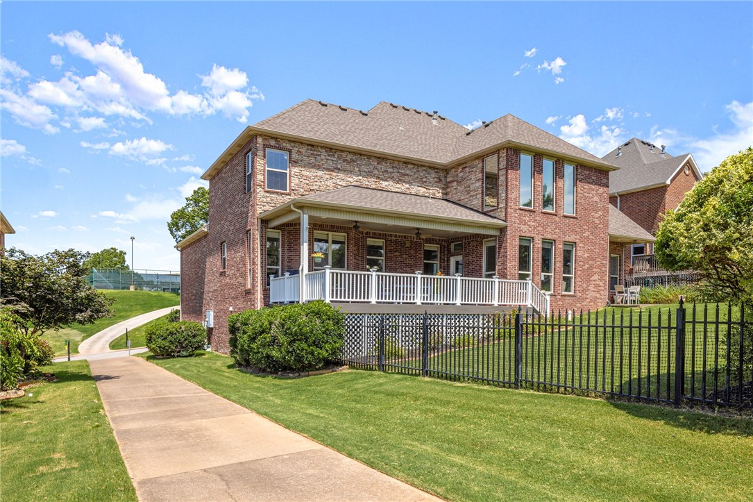 Rogers, Arkansas, 72758, United States, 5 Bedrooms Bedrooms, ,5 BathroomsBathrooms,Residential,For Sale,1902626