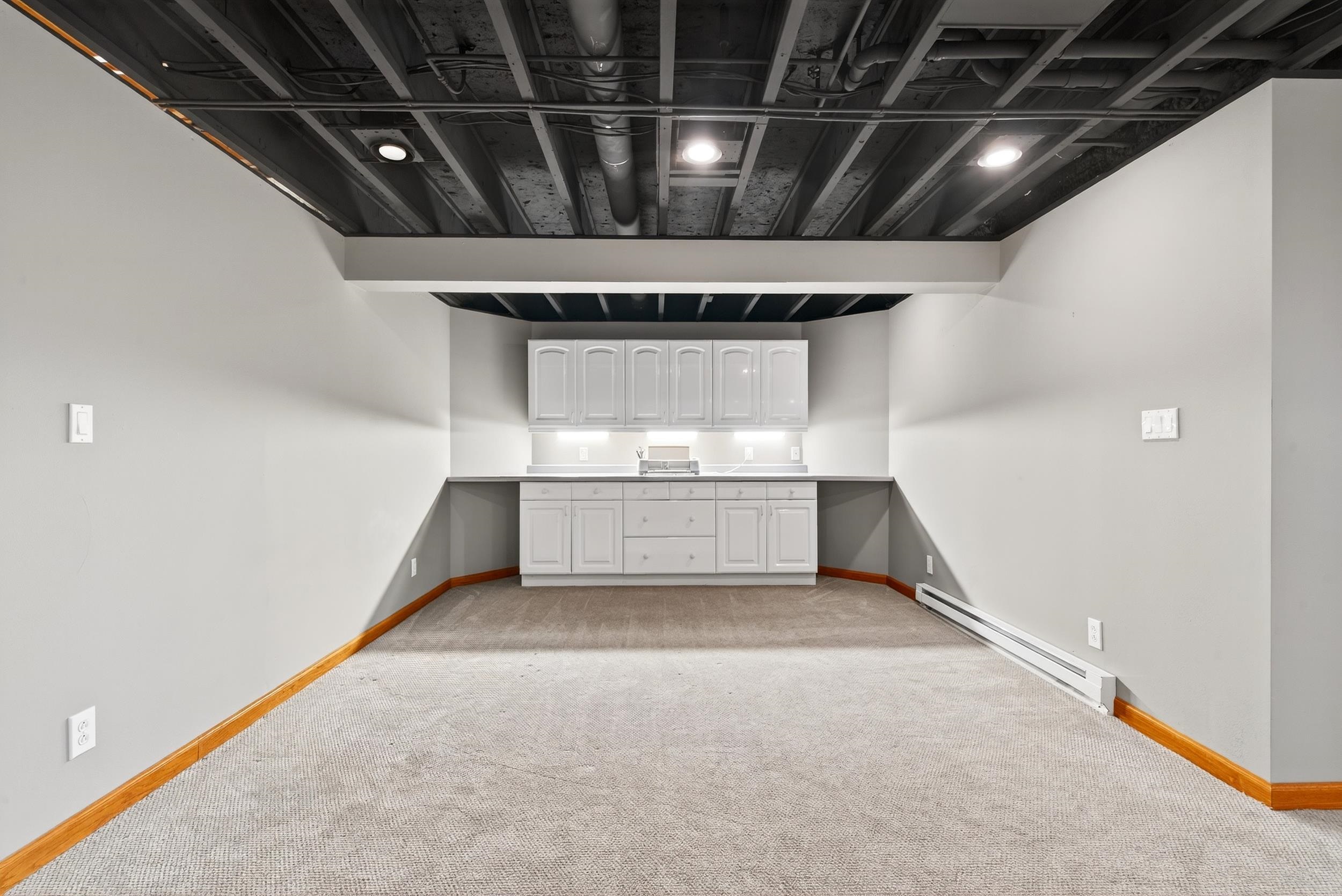 Appleton, Wisconsin, 54913, United States, 3 Bedrooms Bedrooms, ,3 BathroomsBathrooms,Residential,For Sale,1976936