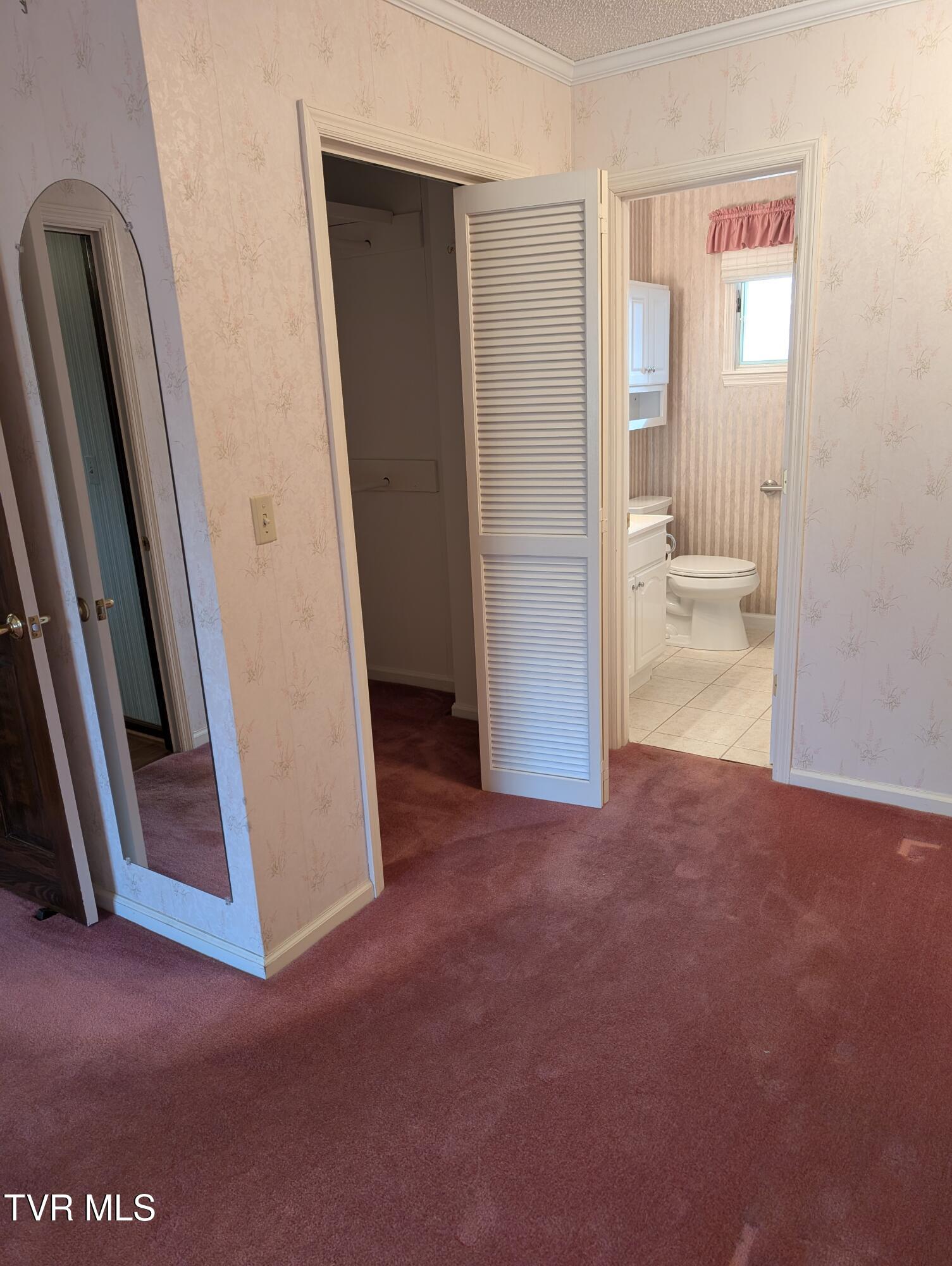 Johnson City, Tennessee, 37604, United States, 4 Bedrooms Bedrooms, ,3 BathroomsBathrooms,Residential,For Sale,1978550