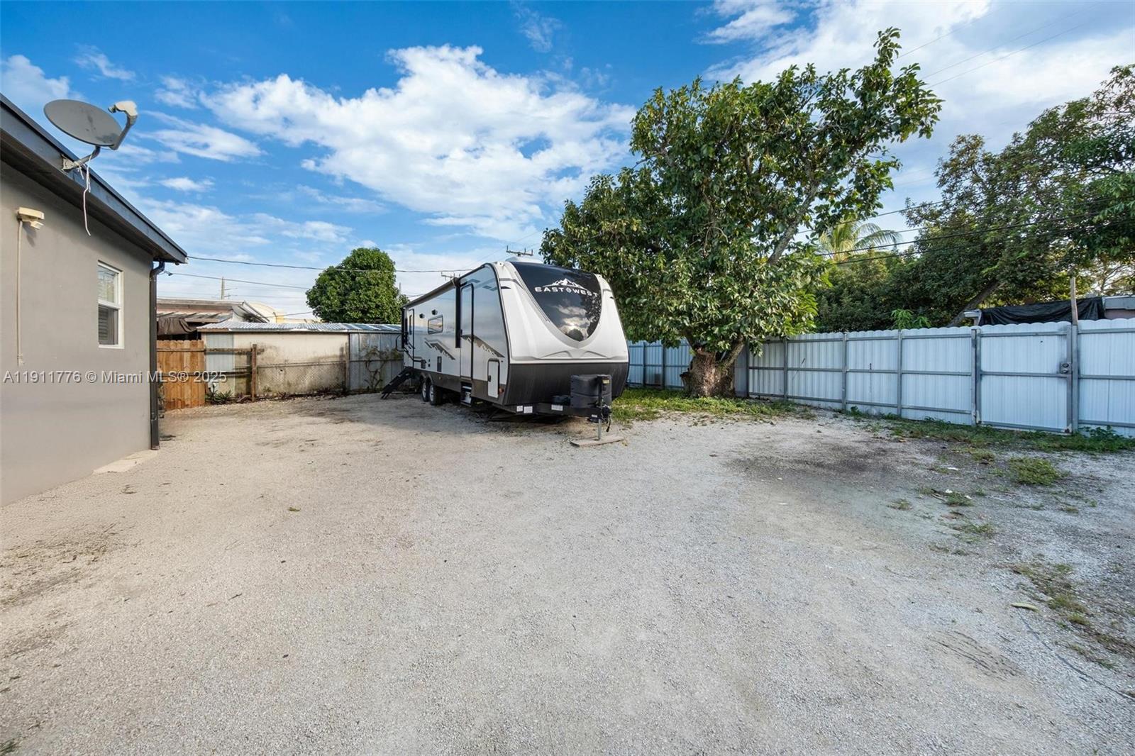 North Miami, Florida, 33168, United States, ,Residential,For Sale,1991833