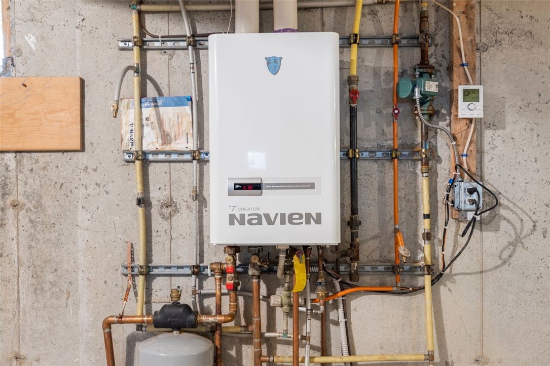 Providence, Rhode Island, 02909, United States, 6 Bedrooms Bedrooms, ,2 BathroomsBathrooms,Residential,For Sale,1994893