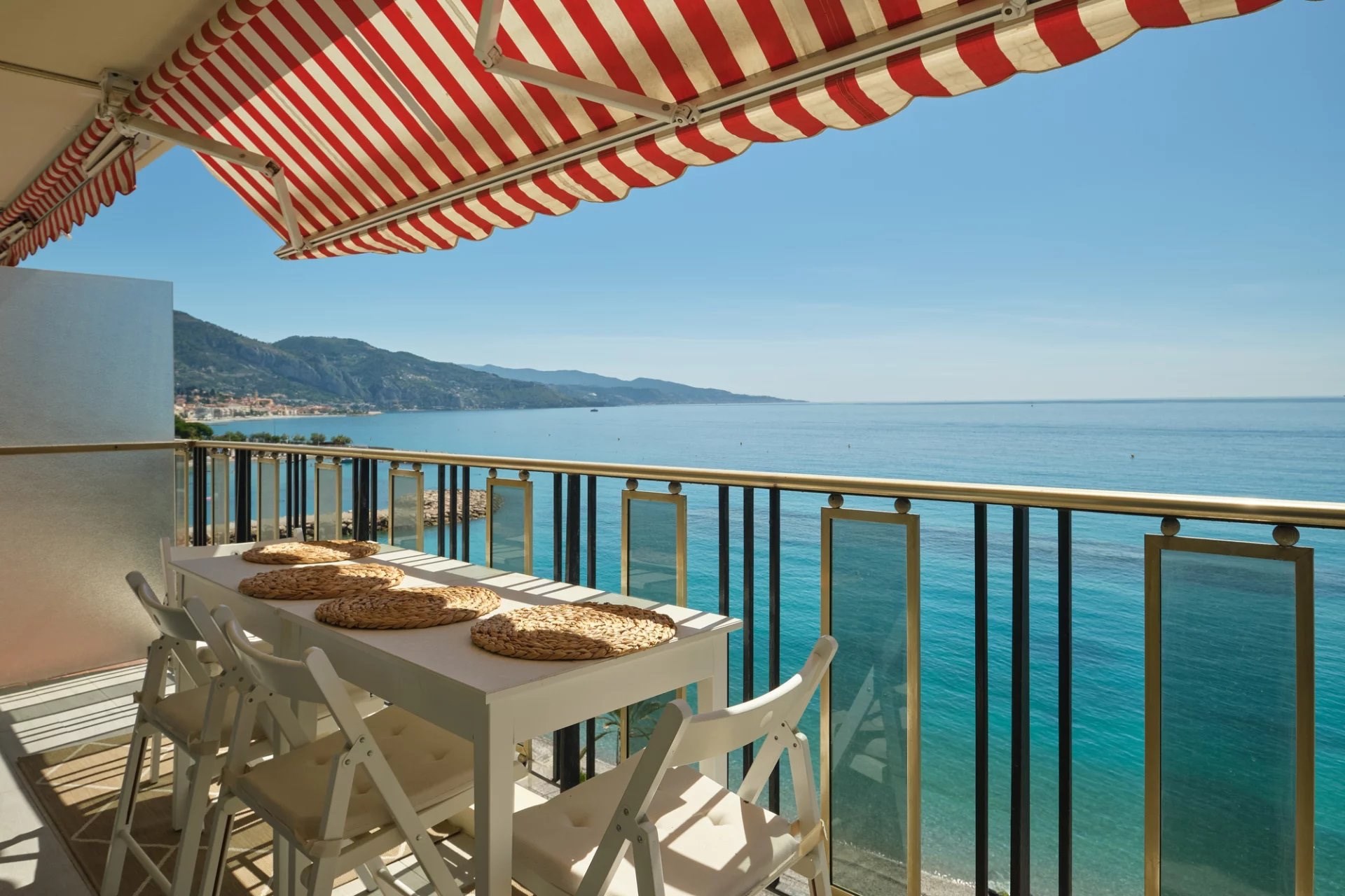  70 sqm seafront apartment with panoramic terrace and sea views - 物件實景
