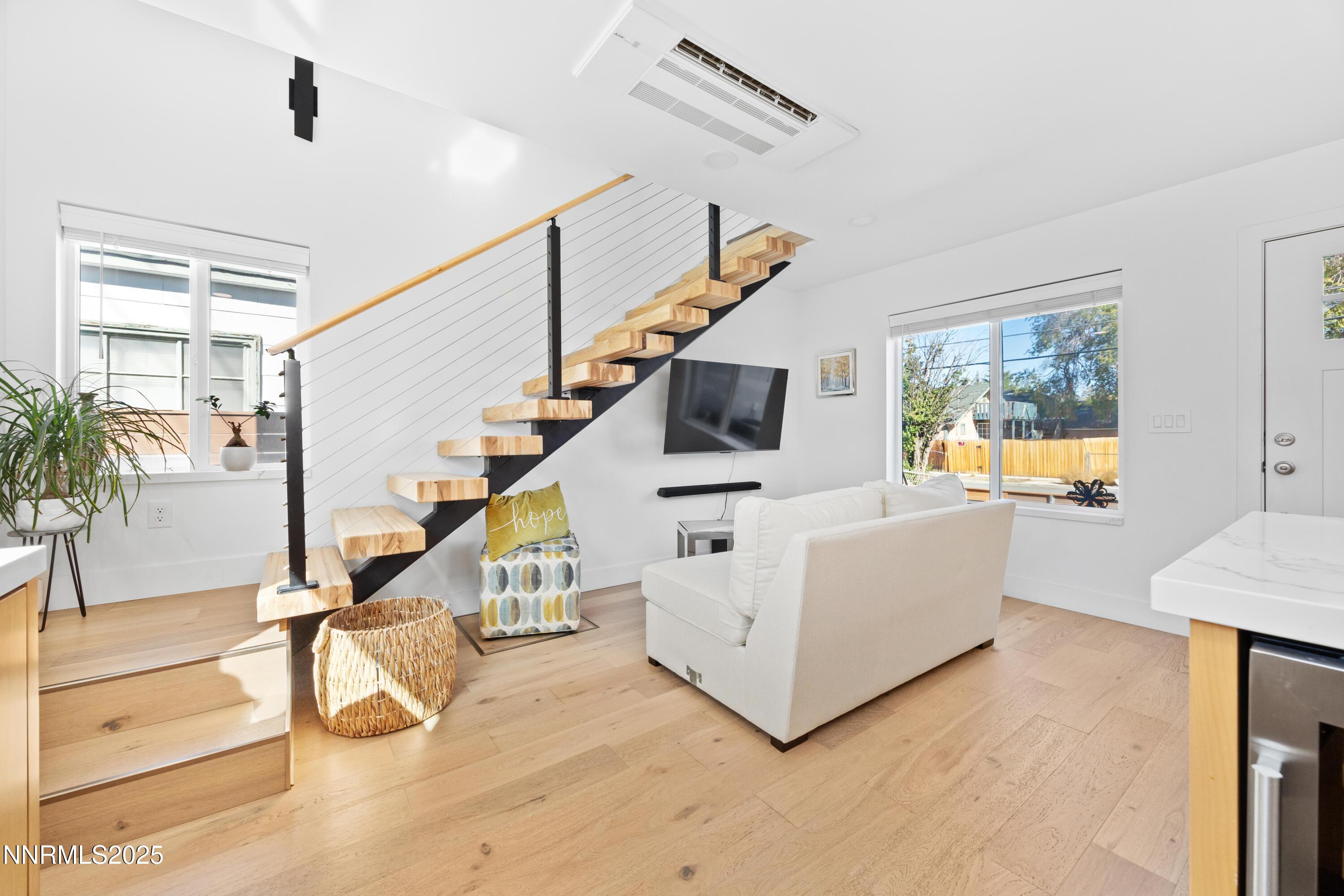 Sparks, Nevada, 89431, United States, 5 Bedrooms Bedrooms, ,2 BathroomsBathrooms,Residential,For Sale,1967760