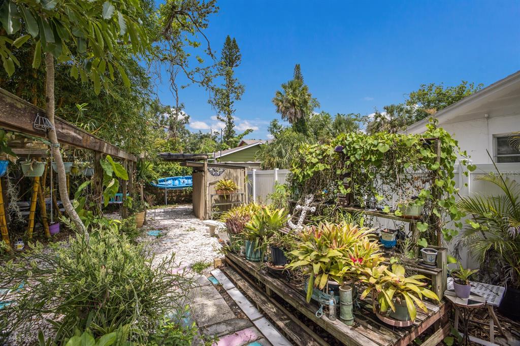 Sarasota, Florida, 34234, United States, 3 Bedrooms Bedrooms, ,2 BathroomsBathrooms,Residential,For Sale,1805099