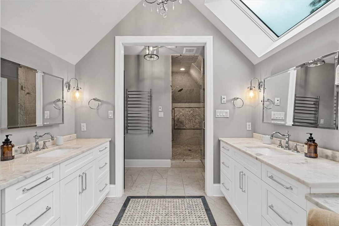 Cranberry Twp, Pennsylvania, 16066, United States, 4 Bedrooms Bedrooms, ,5 BathroomsBathrooms,Residential,For Sale,1940441