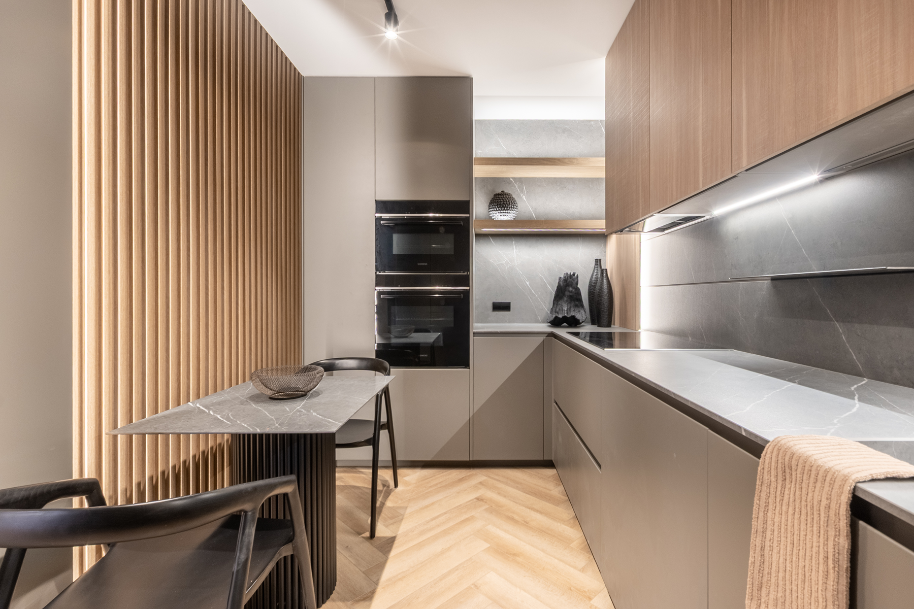  Townhouse with panoramic golf views and sunset terraces in Benahavís - 物件實景