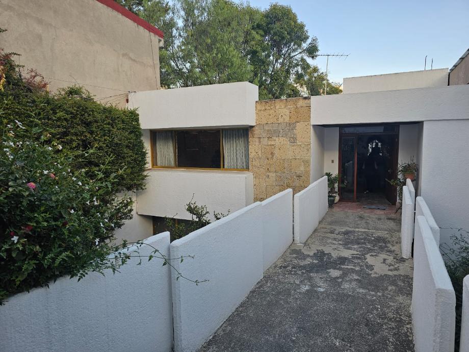 Coyoacán, Ciudad de México, 04310, Mexico, 4 Bedrooms Bedrooms, ,4 BathroomsBathrooms,Residential,For Sale,1692379