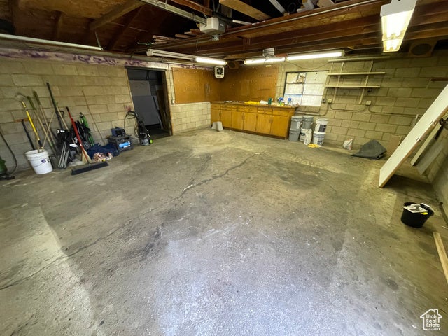 Holladay, Utah, 84121, United States, 4 Bedrooms Bedrooms, ,3 BathroomsBathrooms,Residential,For Sale,1984461