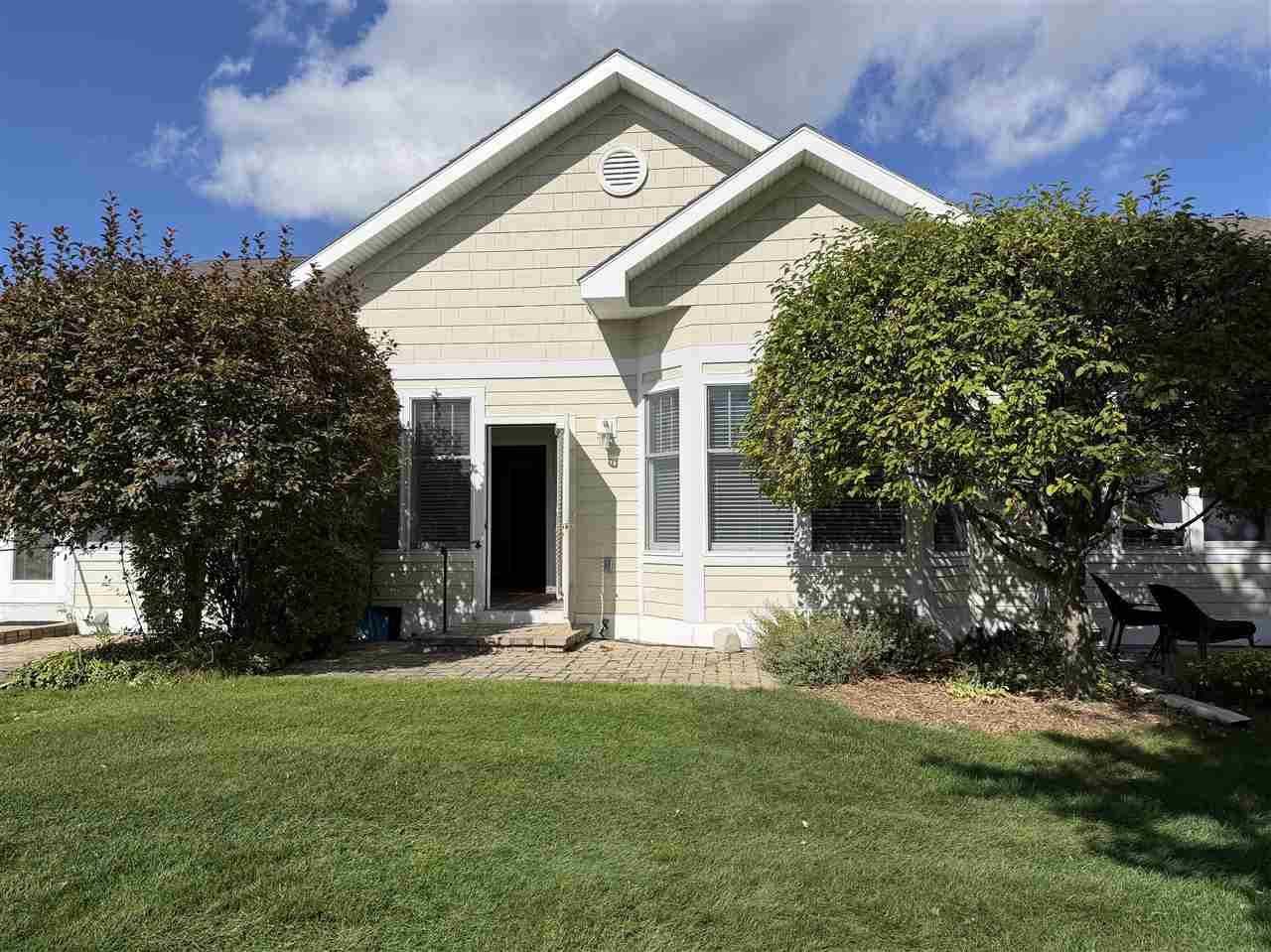 Village Cir, Harbor Springs, MI 49740