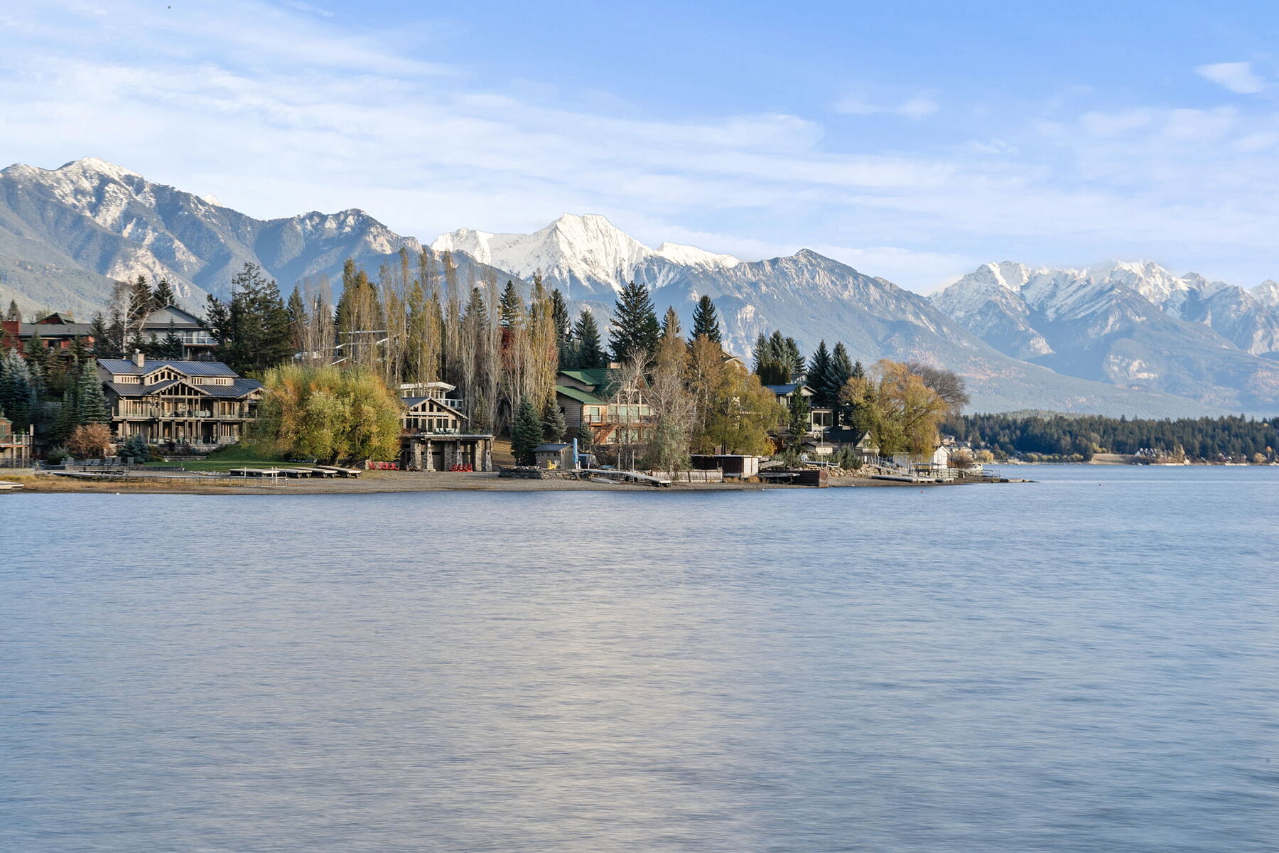  Lakeside Sophistication - 物件實景