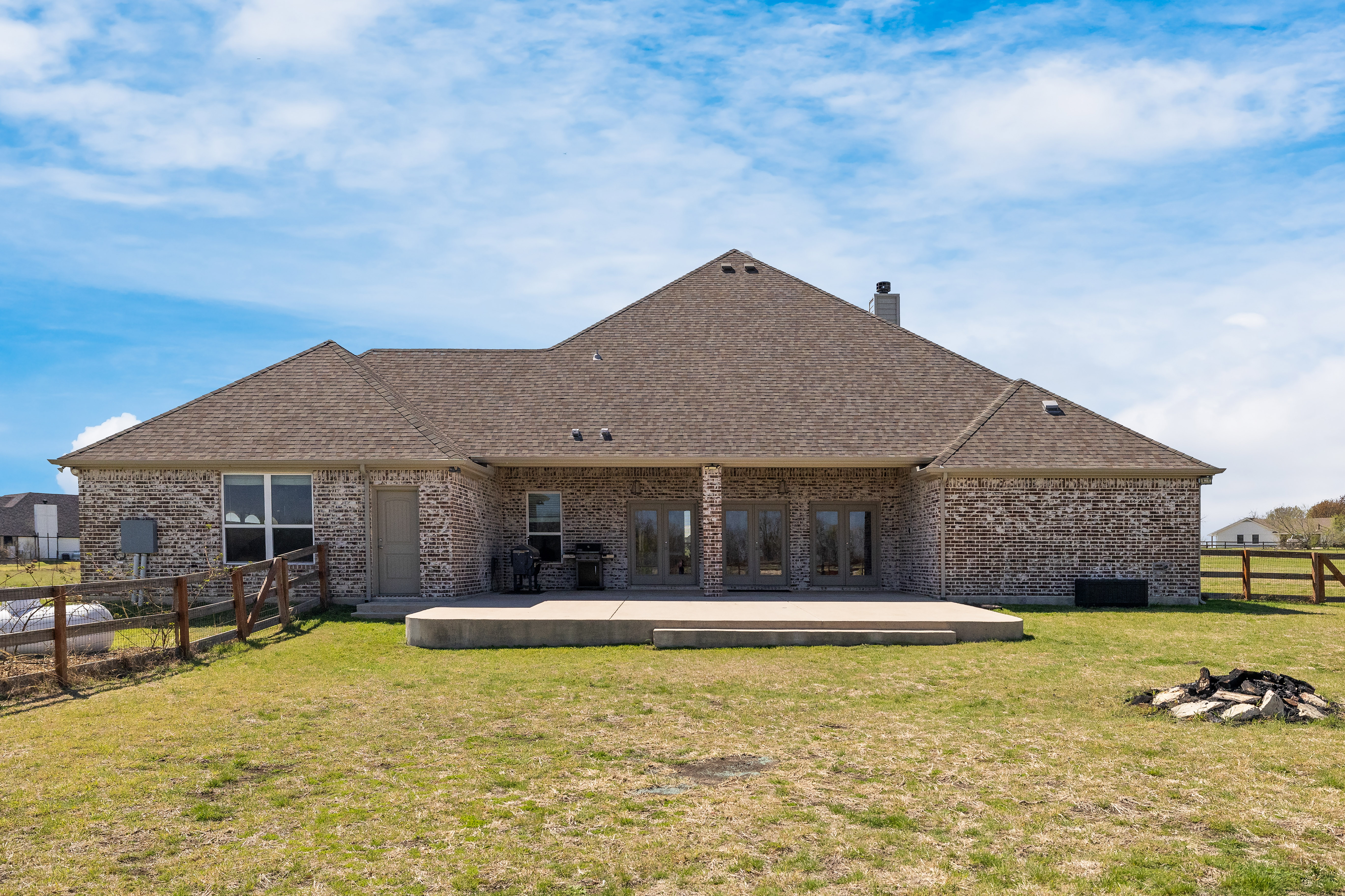  8.53-Acre Homestead With No HOA in Justin, Texas - 物件實景