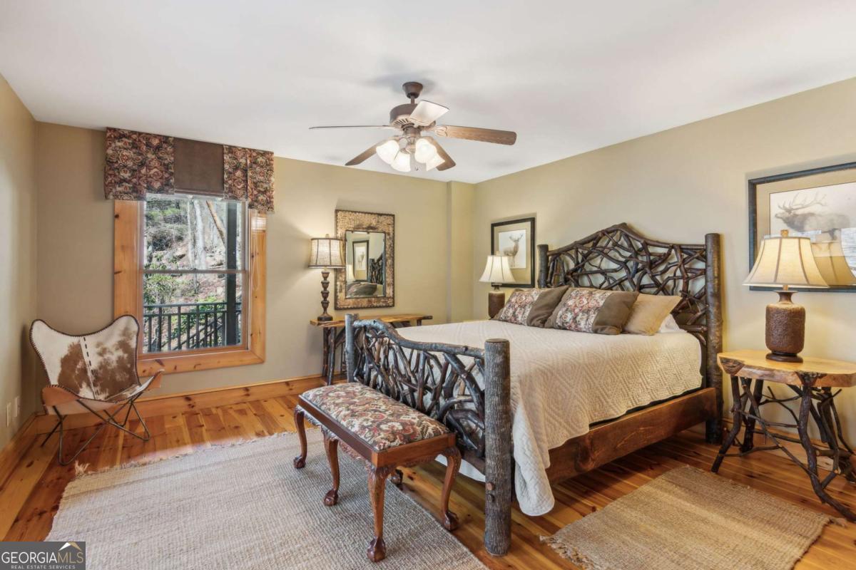 Ellijay, Georgia, 30536, United States, 5 Bedrooms Bedrooms, ,4 BathroomsBathrooms,Residential,For Sale,1880037