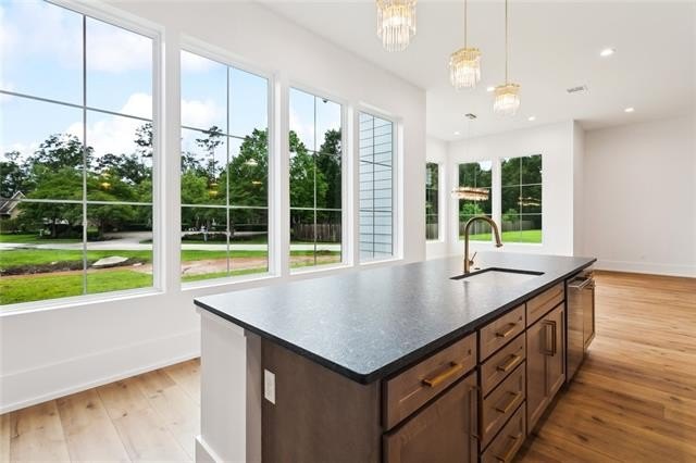 Hammond, Louisiana, 70403, United States, 4 Bedrooms Bedrooms, ,4 BathroomsBathrooms,Residential,For Sale,1974502