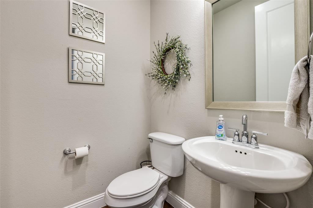 Prosper, Texas, 75078, United States, 5 Bedrooms Bedrooms, ,4 BathroomsBathrooms,Residential,For Sale,1898856