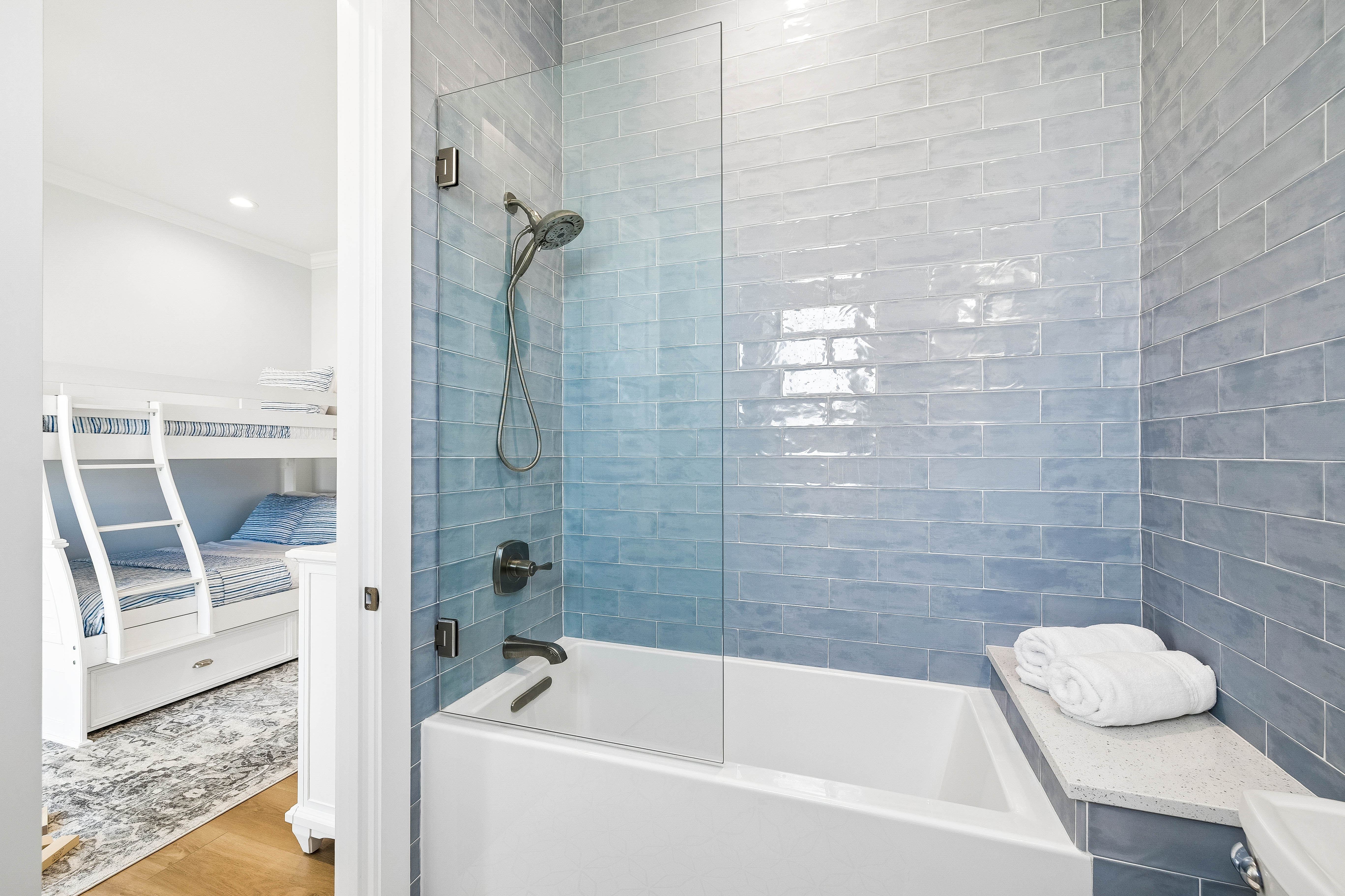  A New Benchmark for Luxury on Navarre Beach - 物件實景