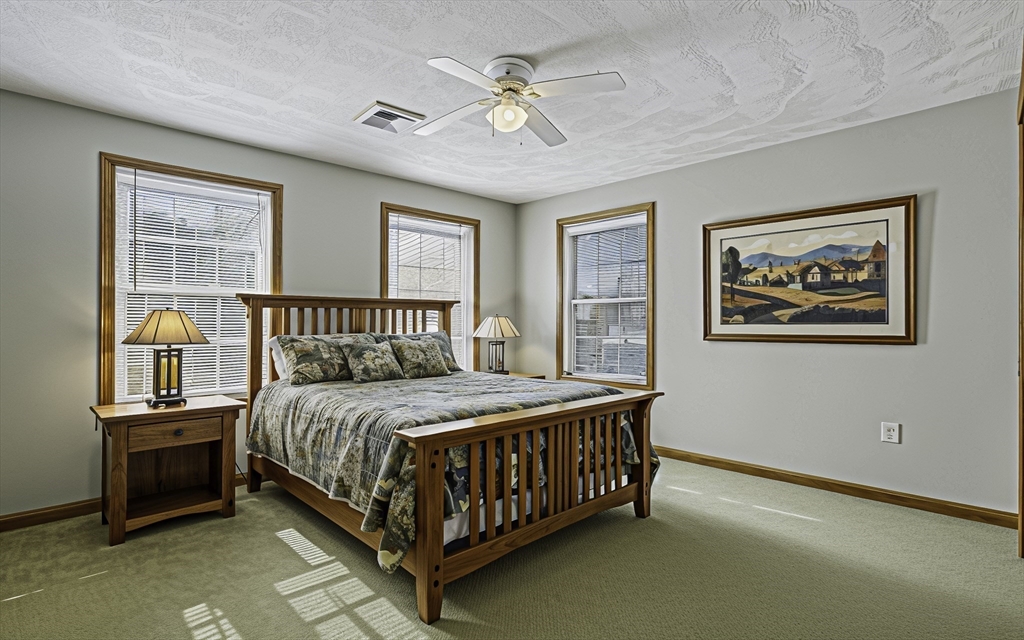 Worcester, Massachusetts, 01606, United States, 4 Bedrooms Bedrooms, ,3 BathroomsBathrooms,Residential,For Sale,2012062