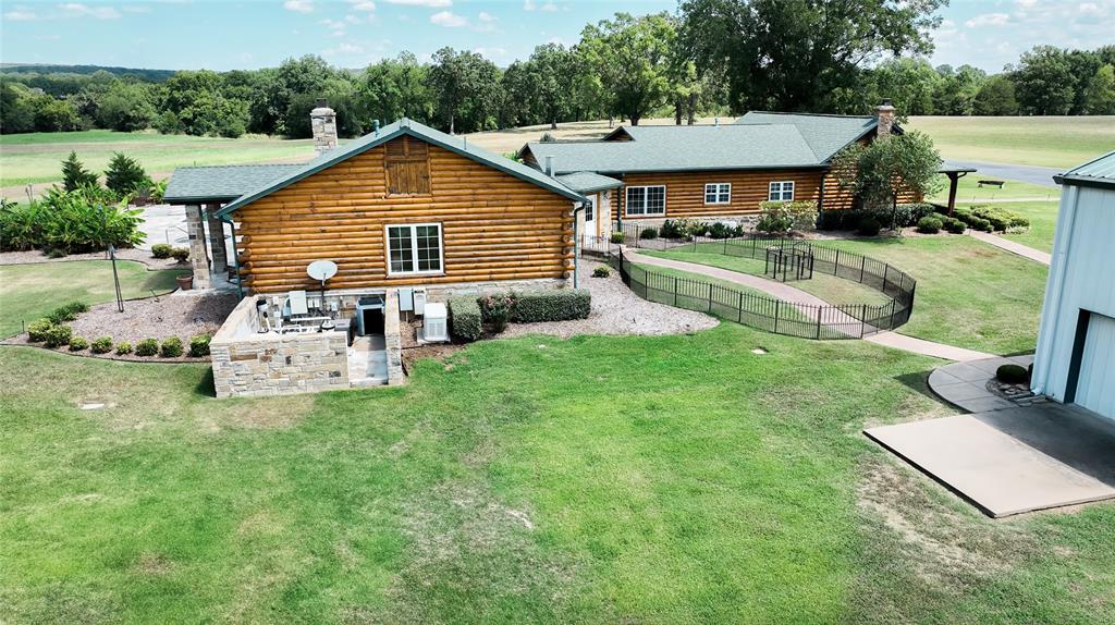 Fort Gibson, Oklahoma, 74434, United States, 2 Bedrooms Bedrooms, ,3 BathroomsBathrooms,Residential,For Sale,1982810