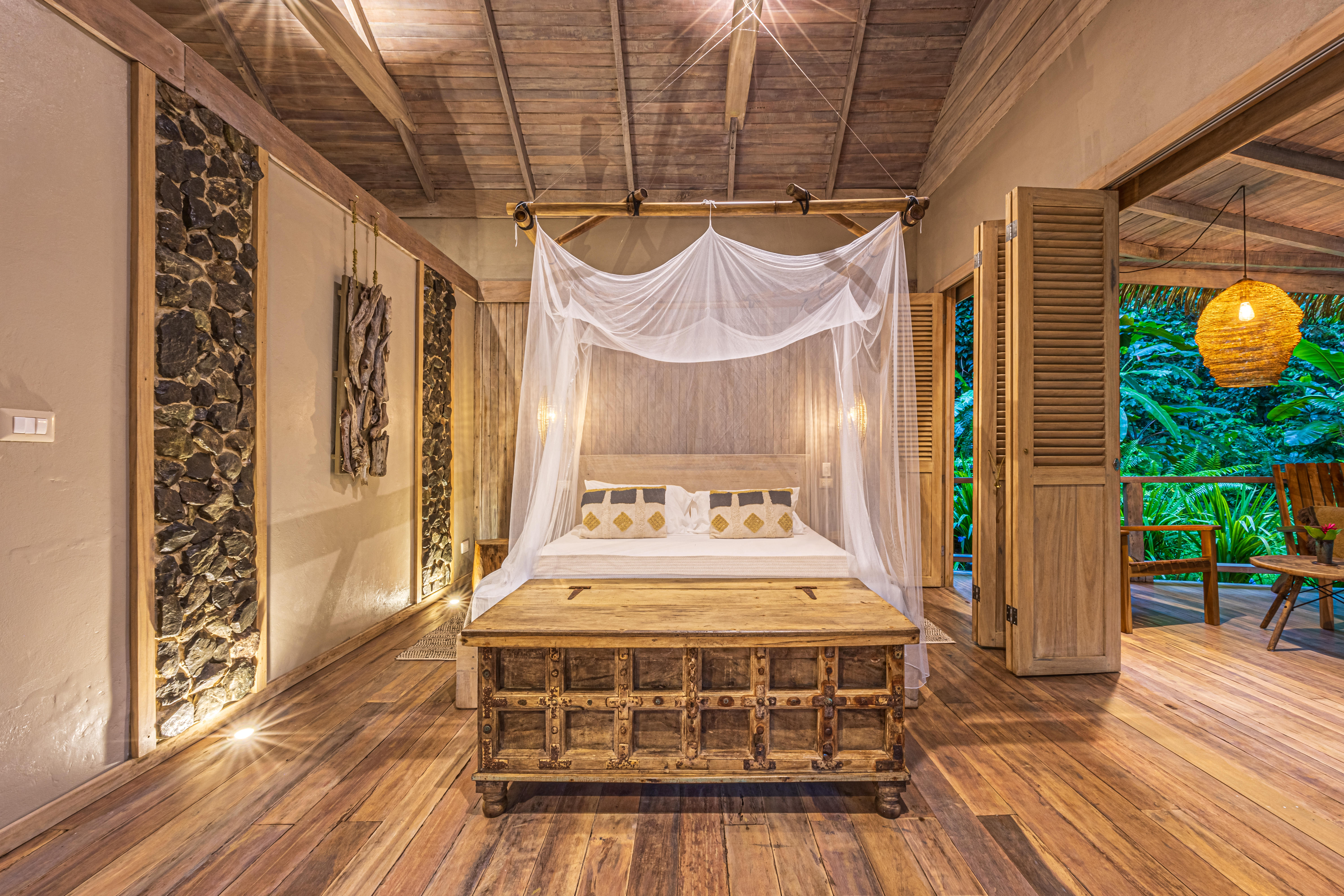 Golfito, Puntarenas, CR, 15 Bedrooms Bedrooms, ,13 BathroomsBathrooms,Residential,For Sale,1903279