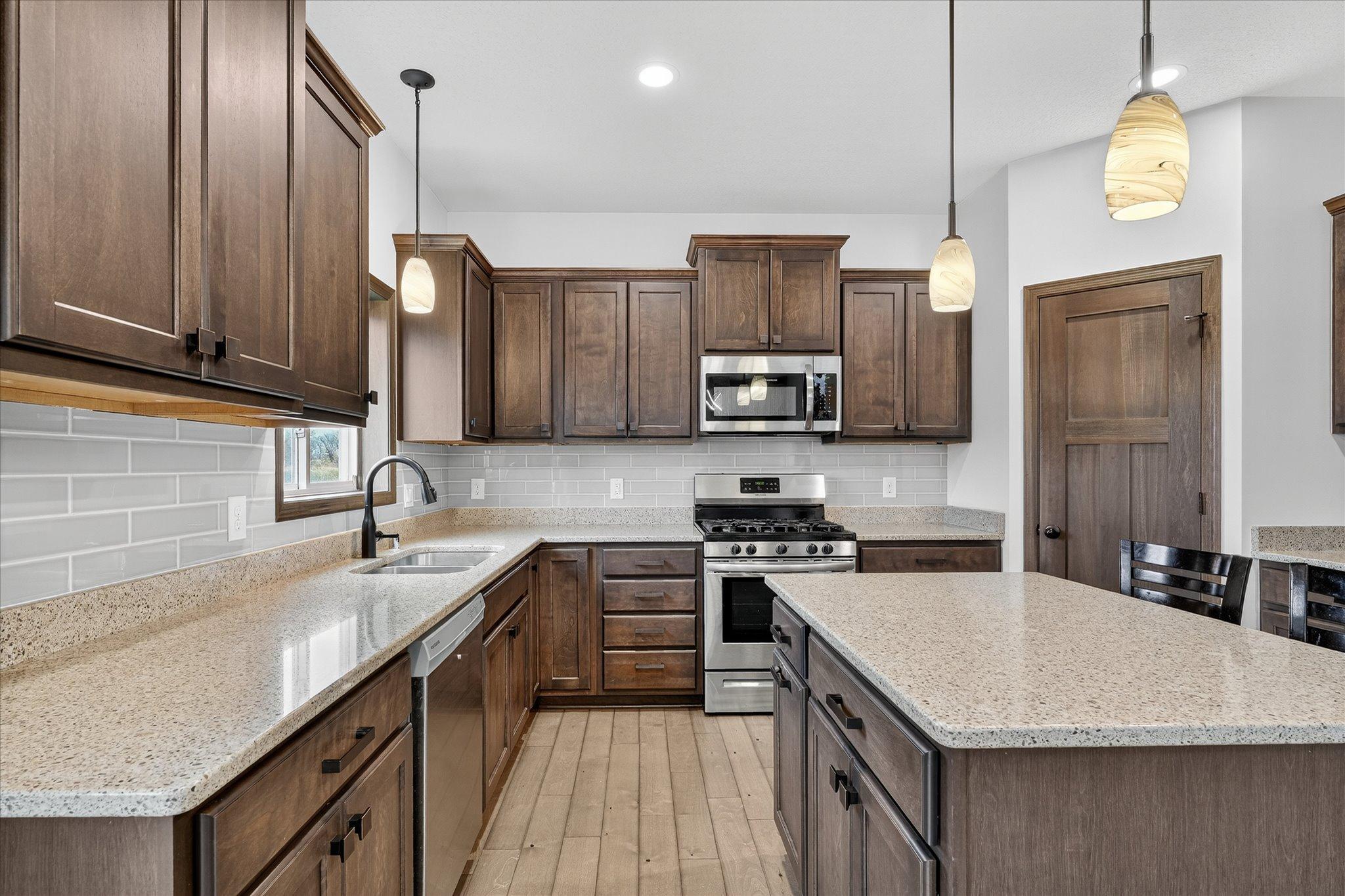 Rosemount, Minnesota, 55068, United States, 5 Bedrooms Bedrooms, ,3 BathroomsBathrooms,Residential,For Sale,1993555