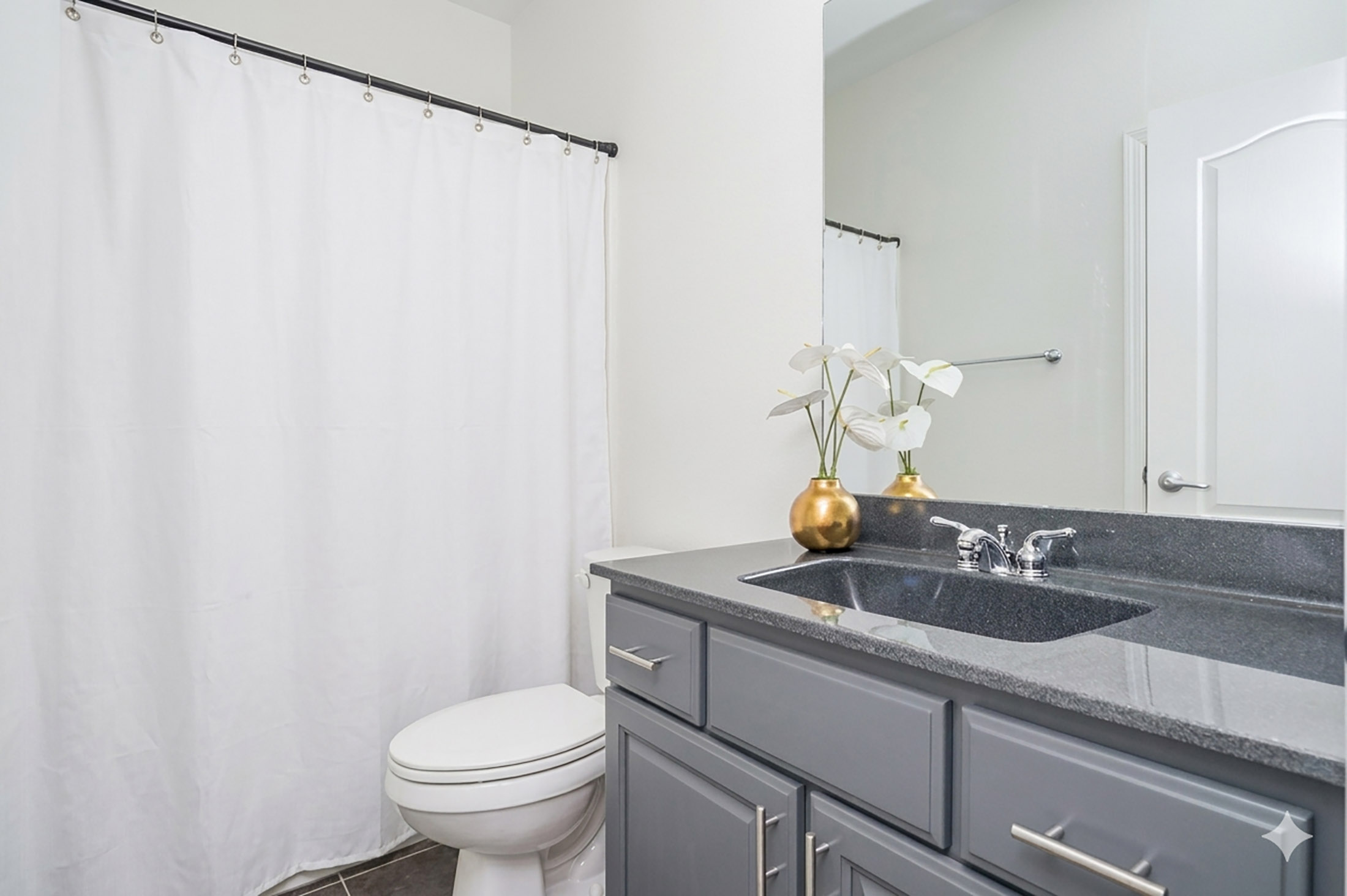  One-of-a-Kind Townhome in the Heart of Brookhaven - 物件實景