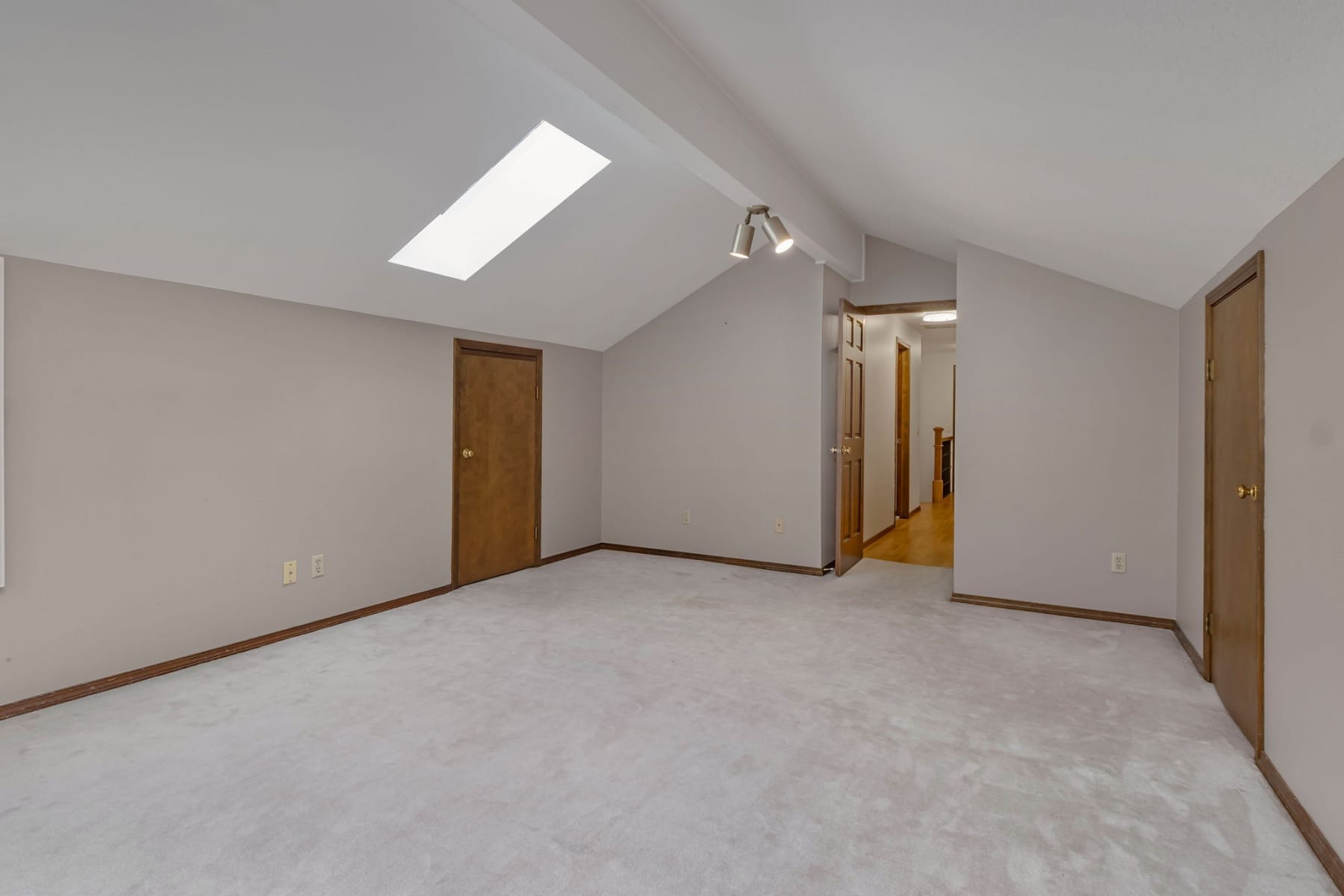  4055 TROUT WAY Lake Oswego, OR 97034 - 物件實景