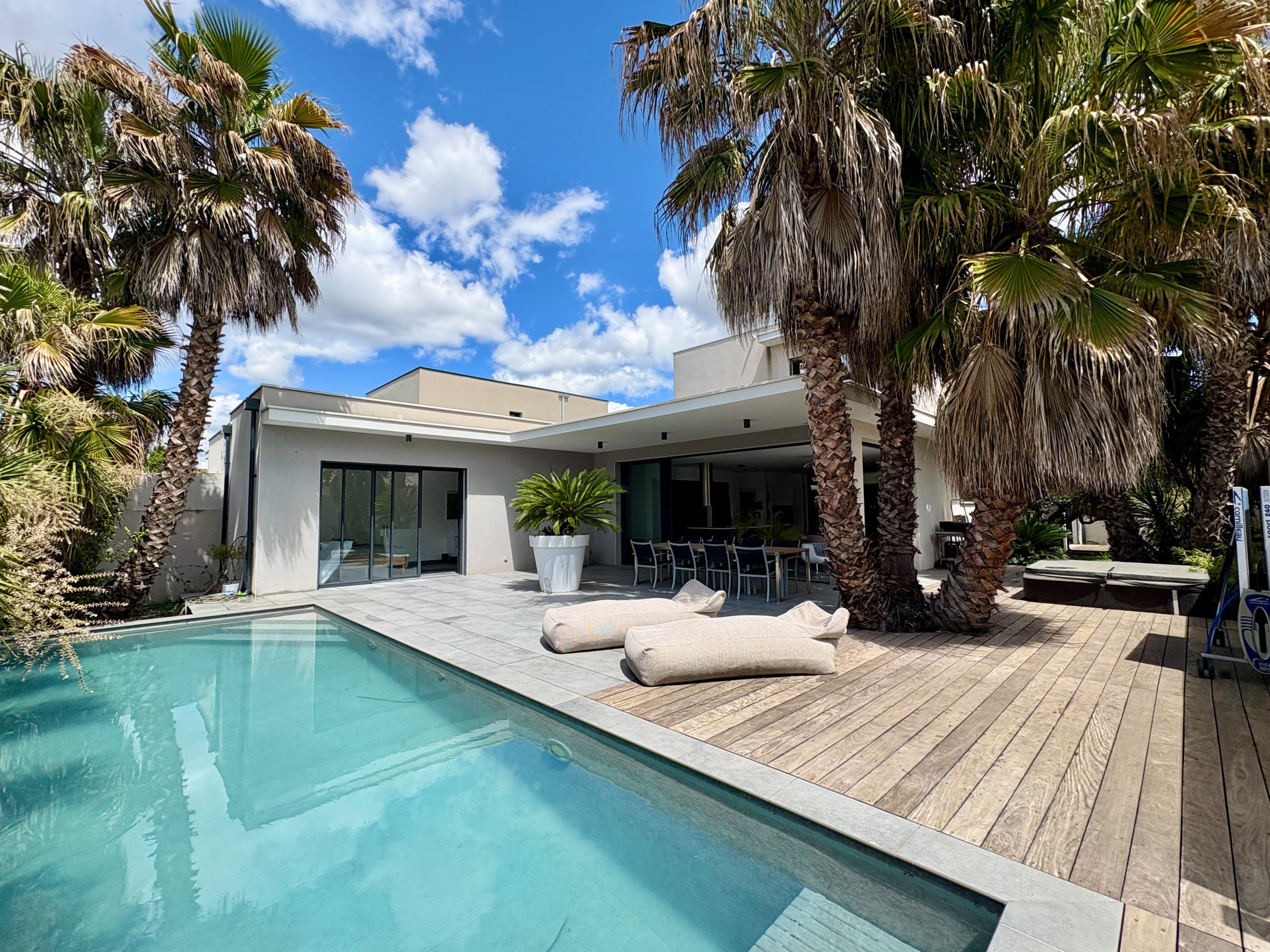  Lattes - Contemporary villa with swimming pool and jacuzzi - 物件實景