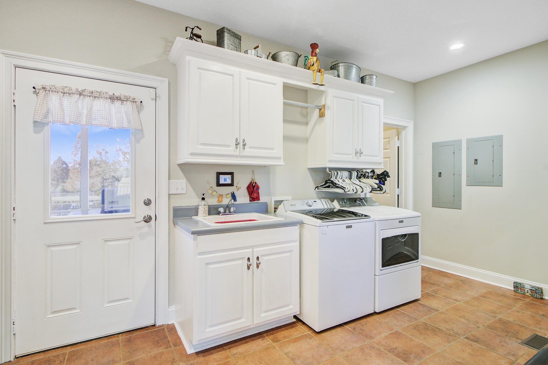 Cross, South Carolina, 29436, United States, 4 Bedrooms Bedrooms, ,3 BathroomsBathrooms,Residential,For Sale,1992832