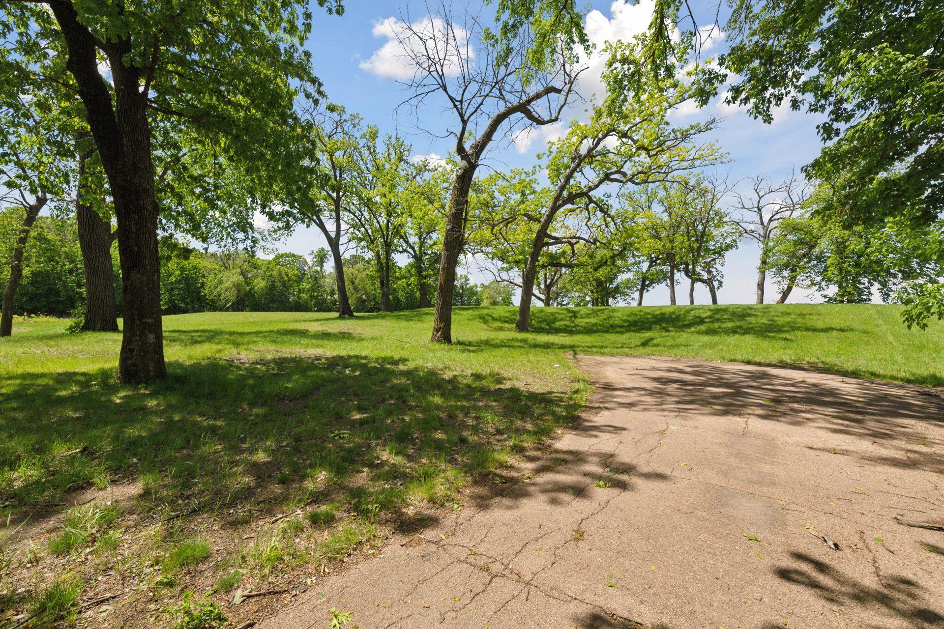 Wayzata, Minnesota, 55391, United States, 5 Bedrooms Bedrooms, ,4 BathroomsBathrooms,Residential,For Sale,1913709