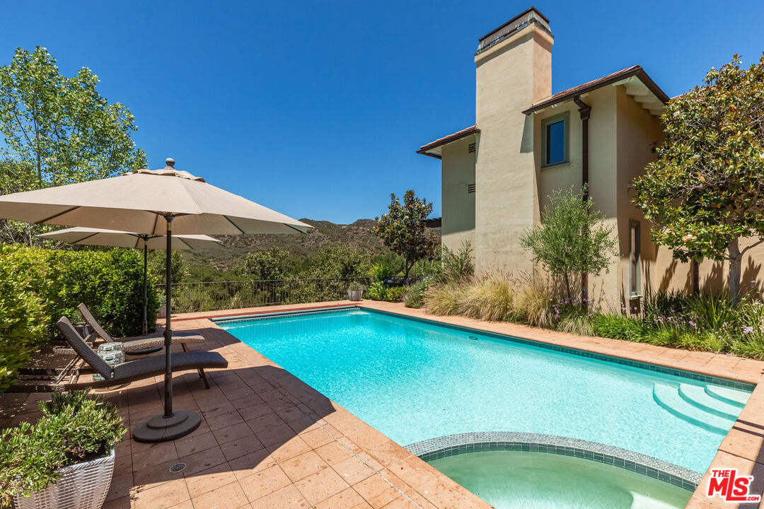 Calabasas, California, 91302, United States, 5 Bedrooms Bedrooms, ,4 BathroomsBathrooms,Residential,For Sale,1926275