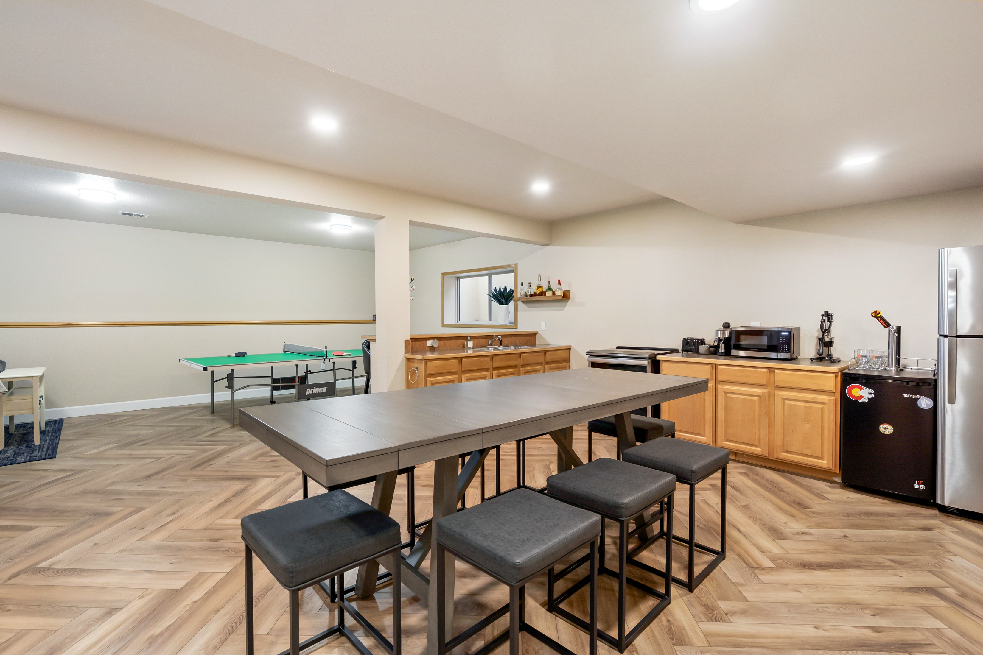  Luxuriously Renovated Home Overlooking Hole 15 of the Ptarmigan Country Club - 物件實景