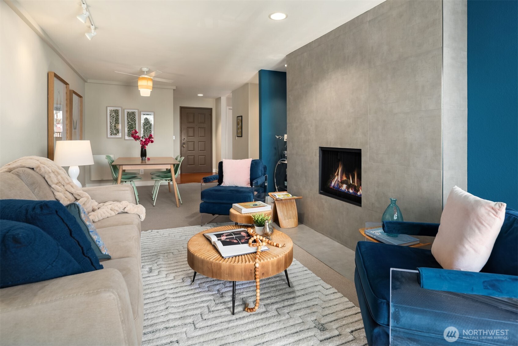 Seattle, Washington, 98122, United States, 2 Bedrooms Bedrooms, ,1 BathroomBathrooms,Residential,For Sale,1955628