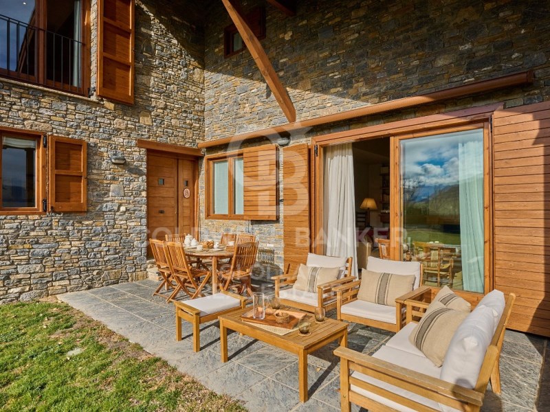 Isòvol, Catalonia, ES, 4 Bedrooms Bedrooms, ,4 BathroomsBathrooms,Residential,For Sale,1578046