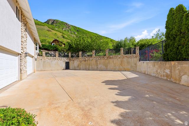 Cottonwood Heights, Utah, 84121, United States, 4 Bedrooms Bedrooms, ,4 BathroomsBathrooms,Residential,For Sale,2047949