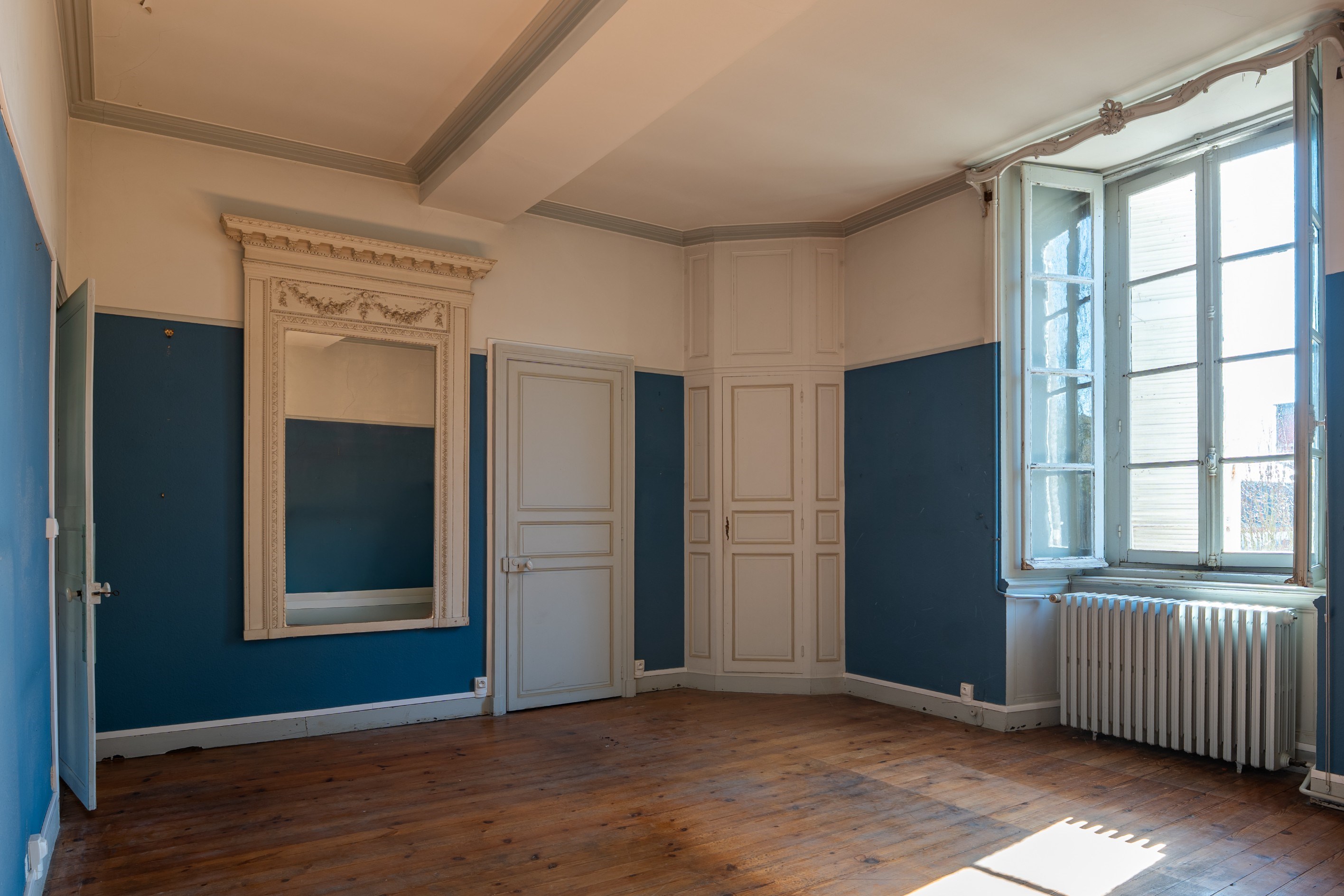  Mansion with wooded grounds in the heart of Cholet town centre - 物件實景