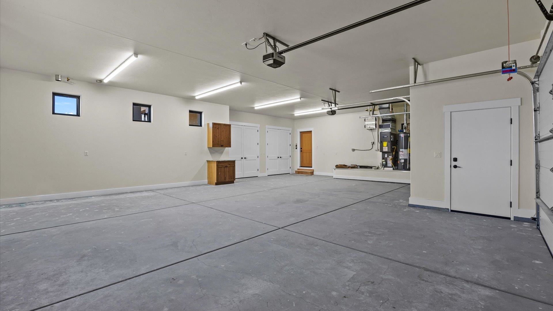 Grand Junction, Colorado, 81505, United States, 3 Bedrooms Bedrooms, ,3 BathroomsBathrooms,Residential,For Sale,2003382