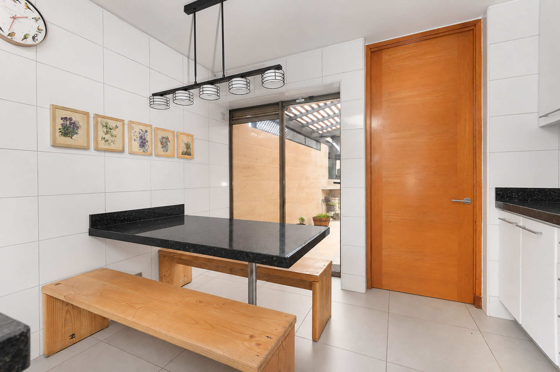  Remodeled Mediterranean-Style House in San Carlos de Apoquindo - 物件實景