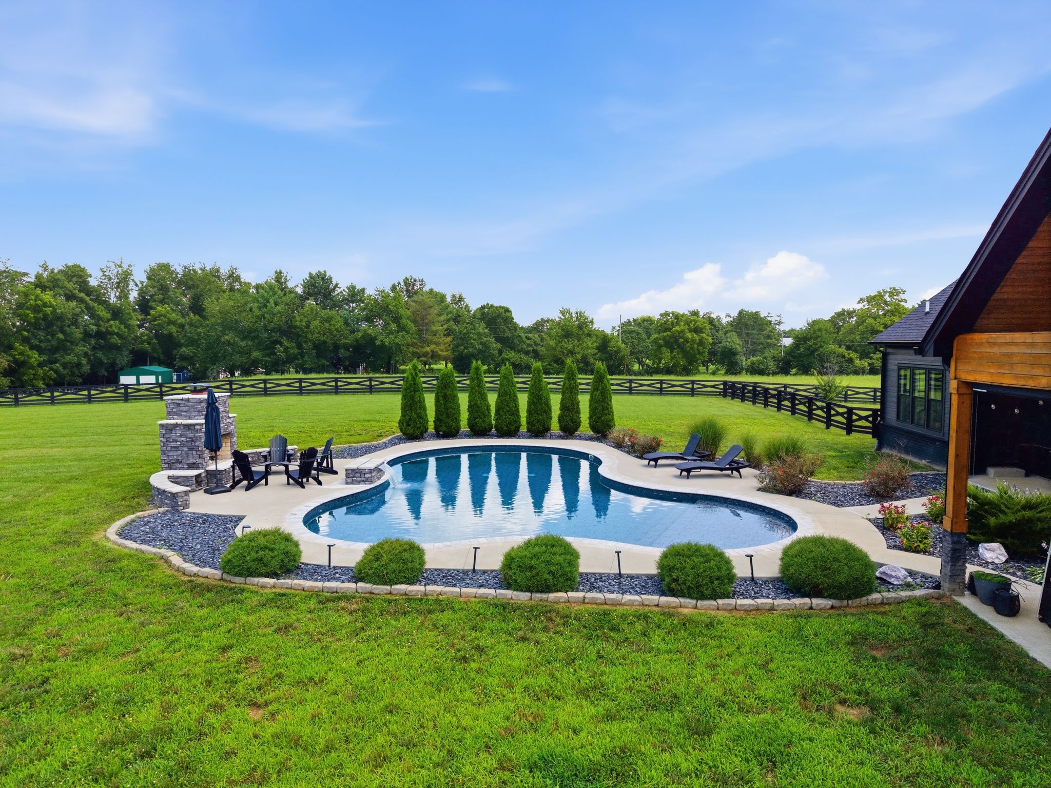  5039 Combs Ferry Road - 物件實景