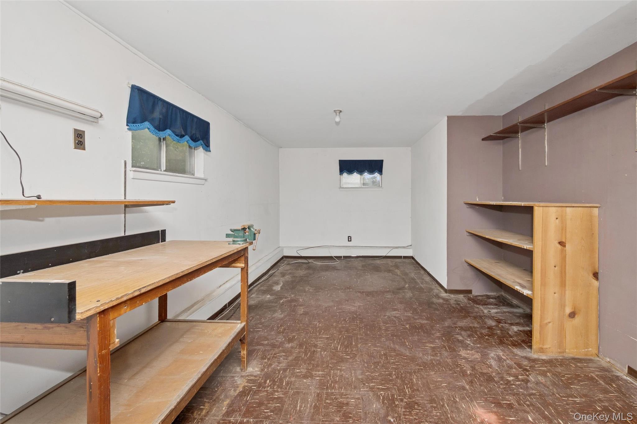 Hicksville, New York, 11801, United States, 4 Bedrooms Bedrooms, ,2 BathroomsBathrooms,Residential,For Sale,1990938