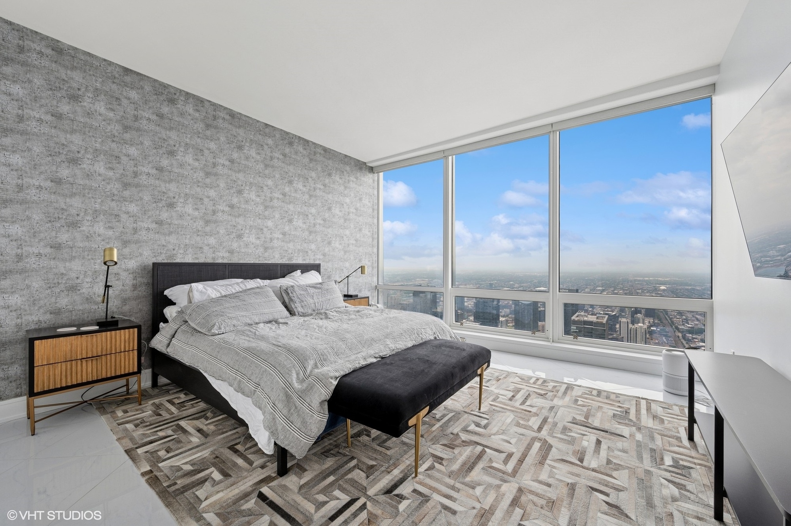 Chicago, Illinois, 60611, United States, 1 Bedroom Bedrooms, ,2 BathroomsBathrooms,Residential,For Sale,1849718
