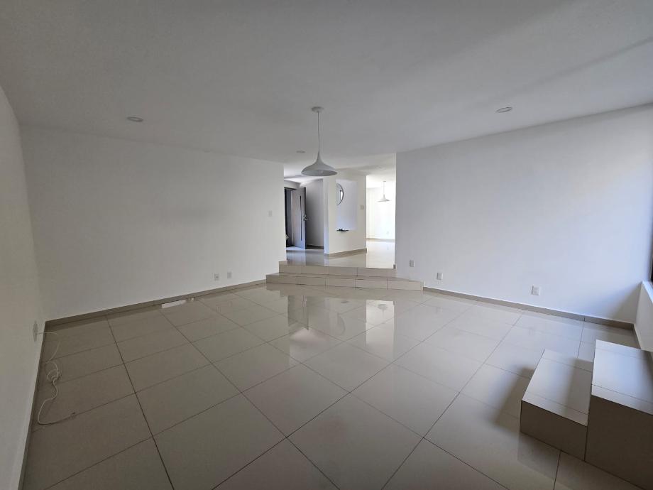 Tlalpan, Ciudad de México, 14386, Mexico, 3 Bedrooms Bedrooms, ,4 BathroomsBathrooms,Residential,For Sale,1713585