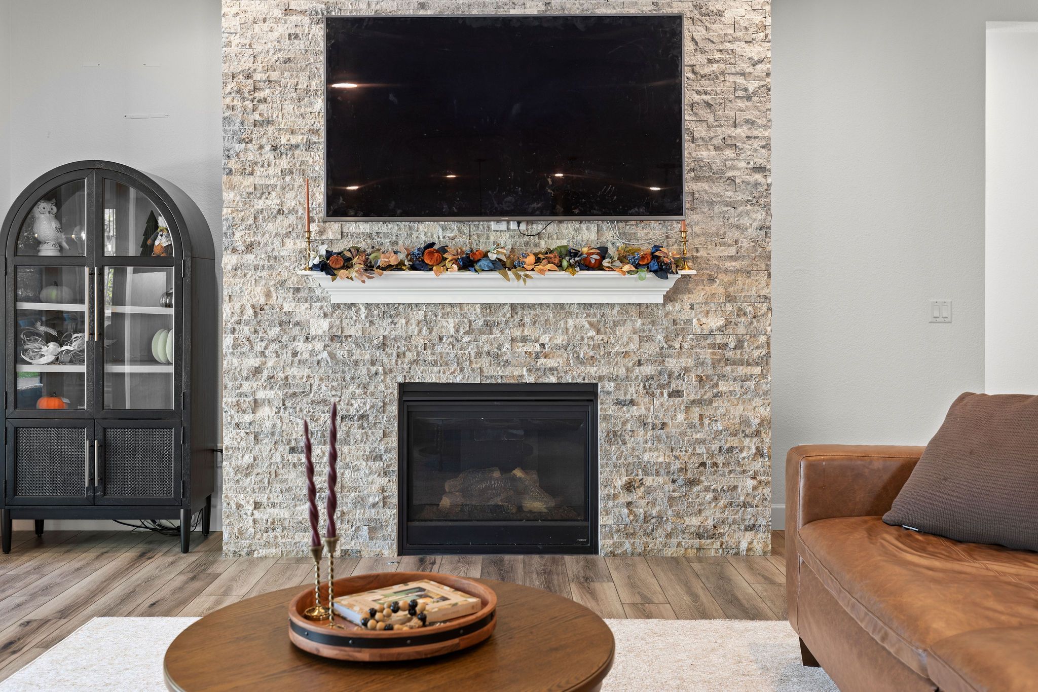  Luxury and comfort come together in this expansive ranch-style home - 物件實景