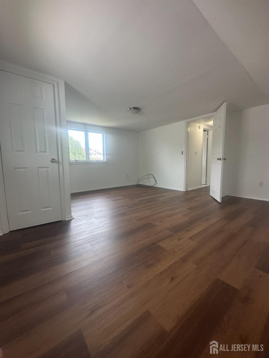 Rahway, New Jersey, 08857, United States, 4 Bedrooms Bedrooms, ,2 BathroomsBathrooms,Residential,For Sale,1906266