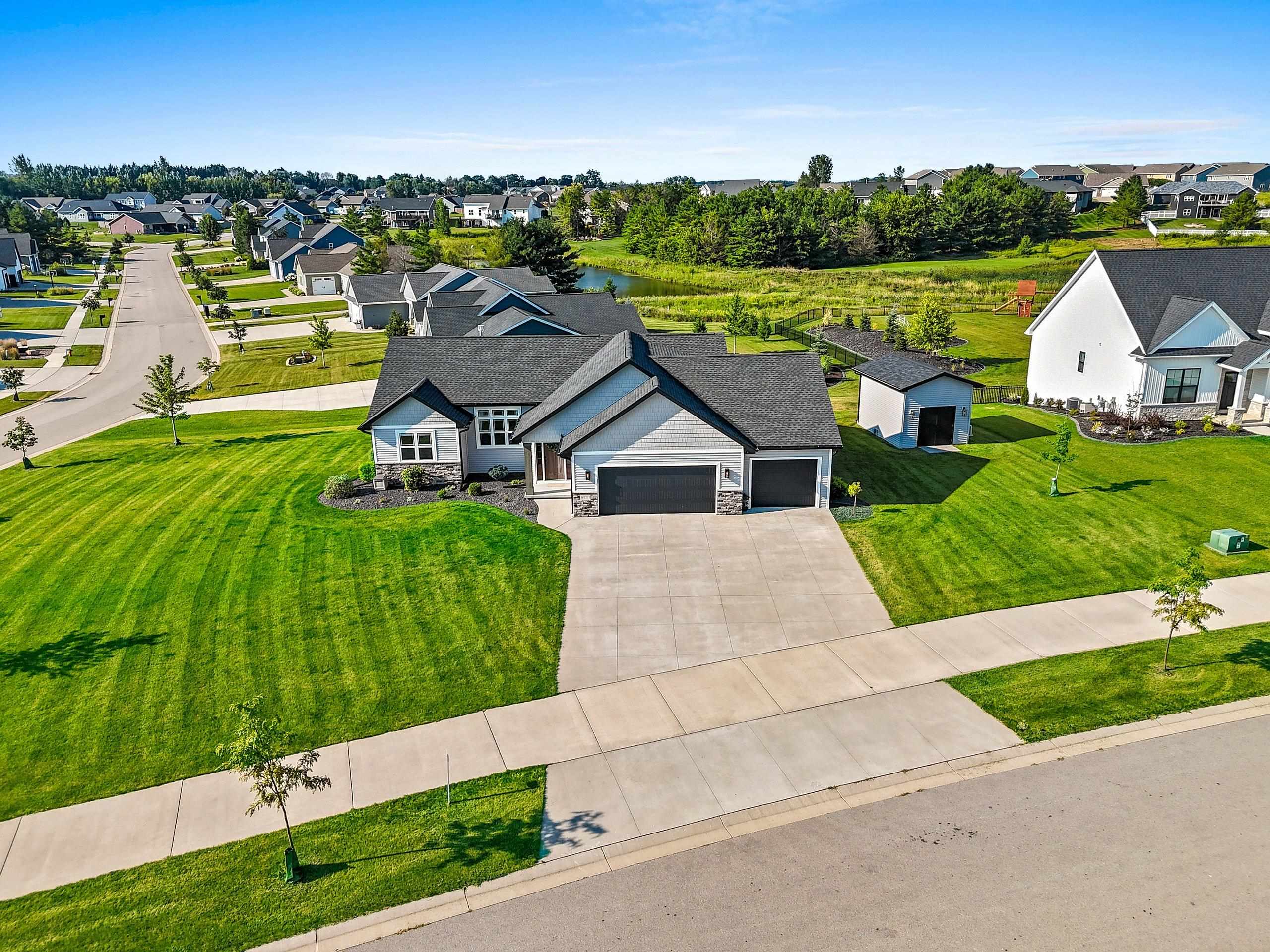 GREENVILLE, Wisconsin, 54942, United States, 4 Bedrooms Bedrooms, ,4 BathroomsBathrooms,Residential,For Sale,1926261