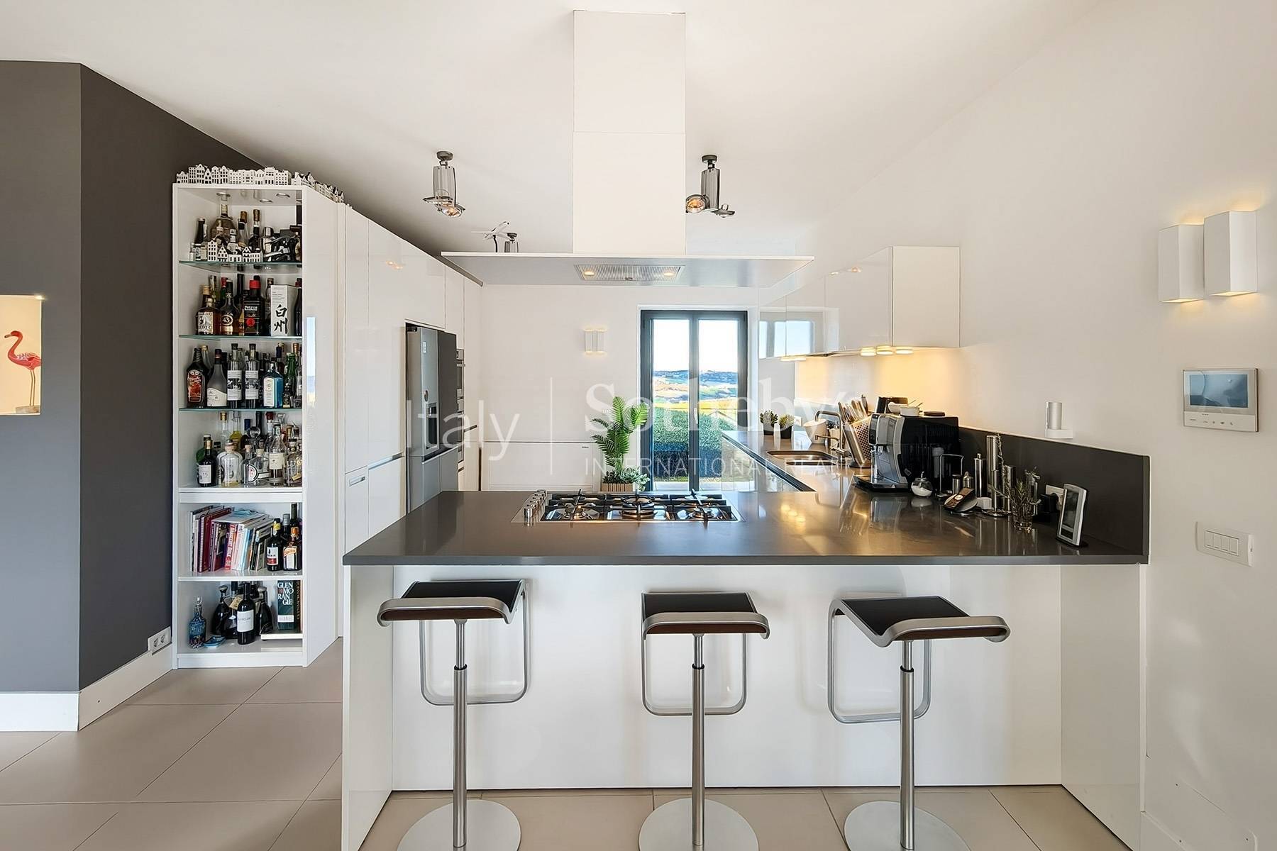  Charming restored farmhouse with contemporary interiors - 物件實景